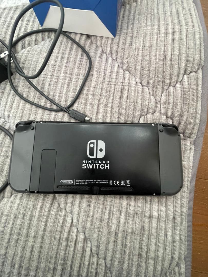 Nintendo Switch 本体 + ジョイコンセットおまけ付き