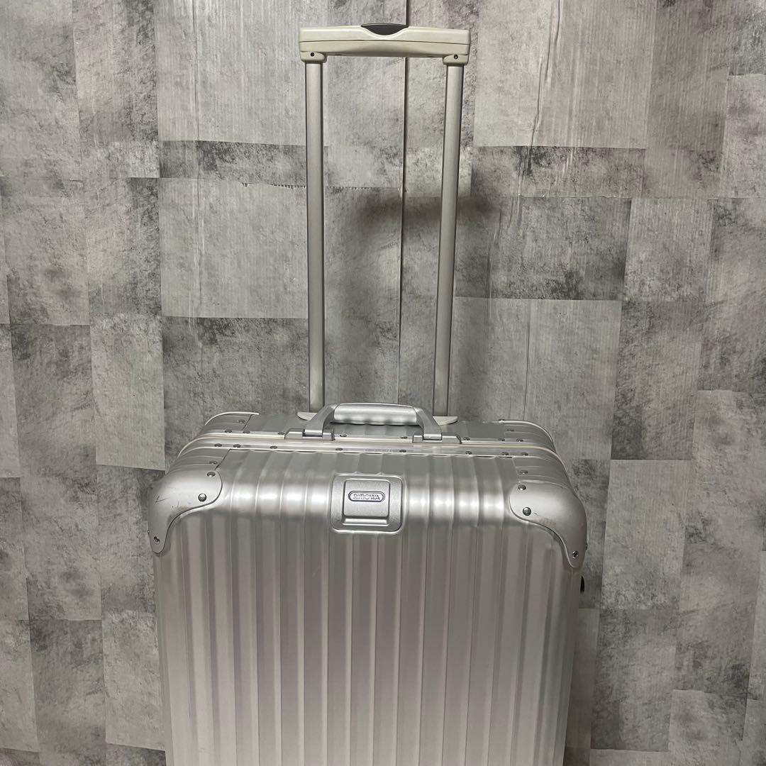 リモワトパーズ4輪63L シルバースーツケース大容量マルチホイール