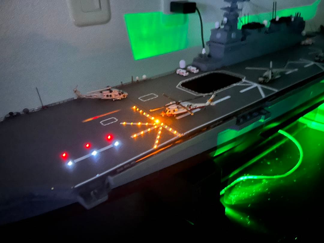 【完成品】護衛艦いずもをつくる ディスプレイケース アダプター付き