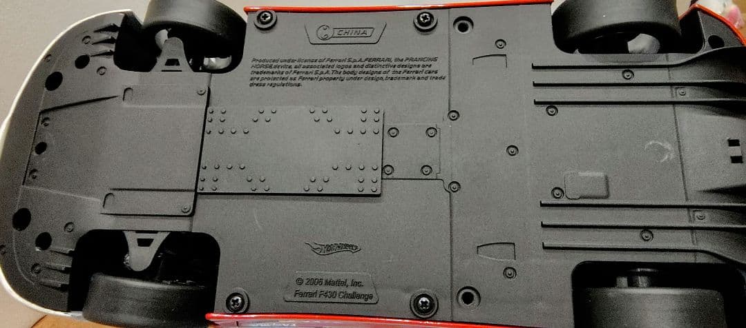 フェラーリ　1/18　F430　ミニカー　マテル