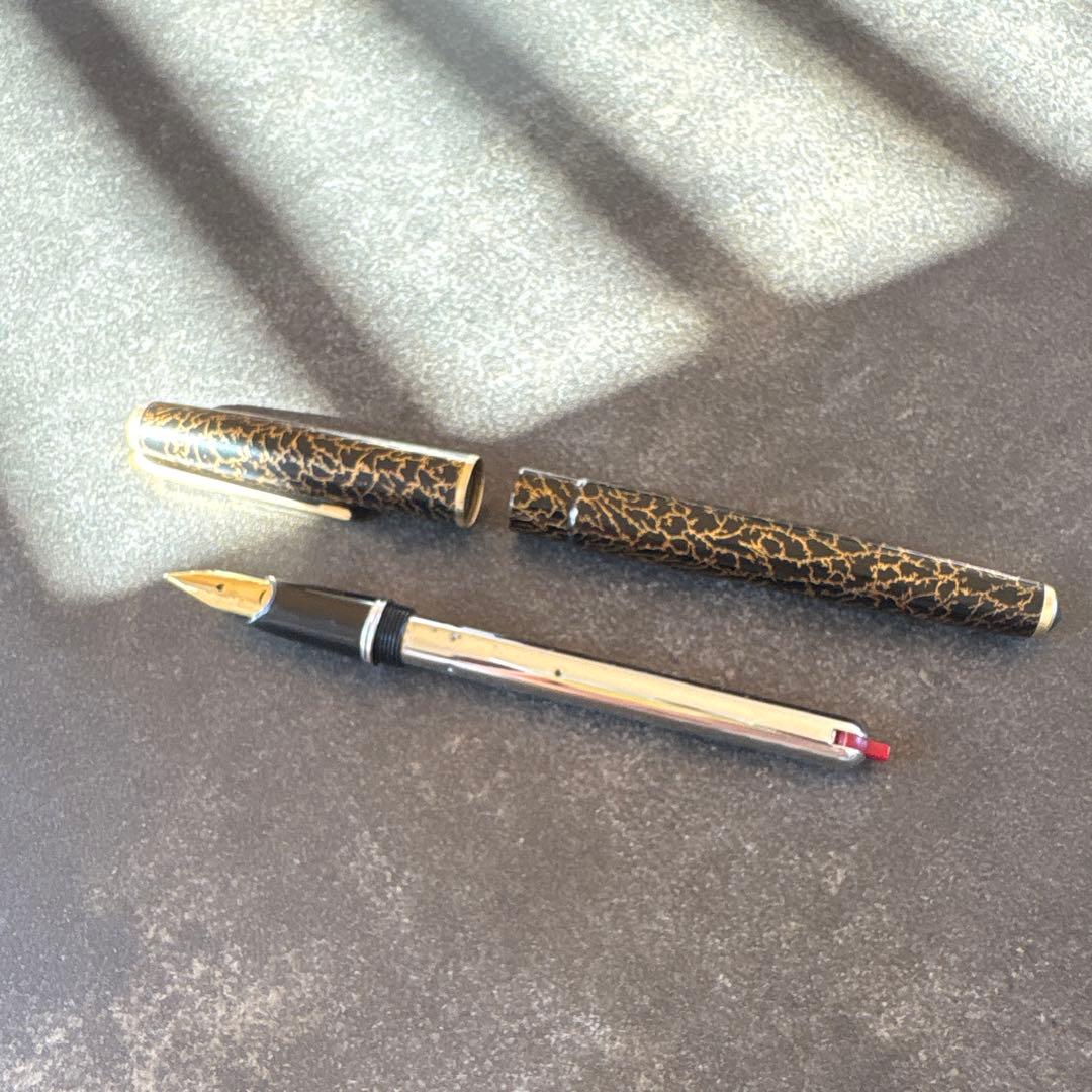 PILOT 蒔絵黒蜻蛉　万年筆　14金