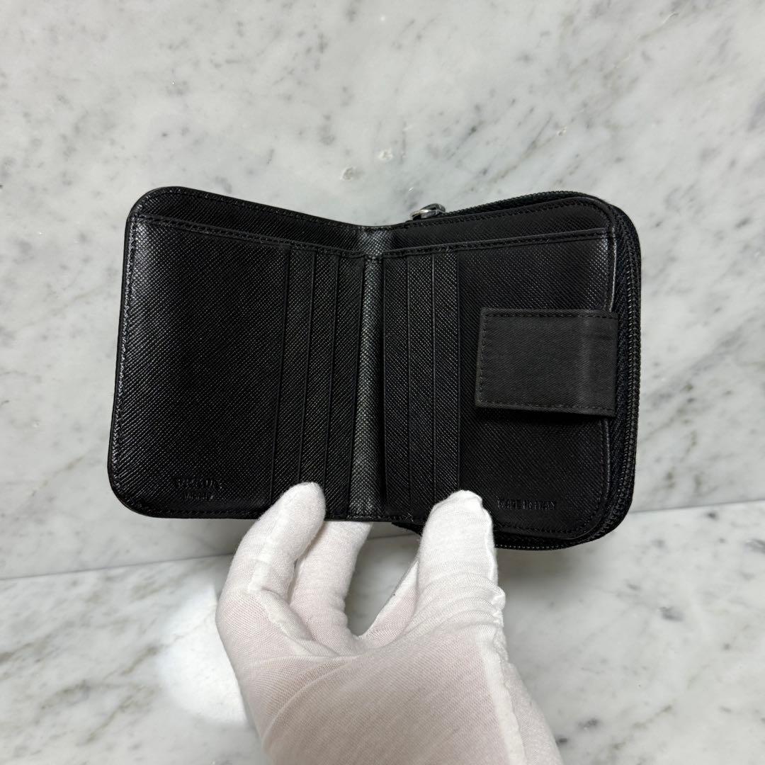 PRADA プラダ 二つ折り財布 ナイロン ブラック 黒 ジップ トライアングル