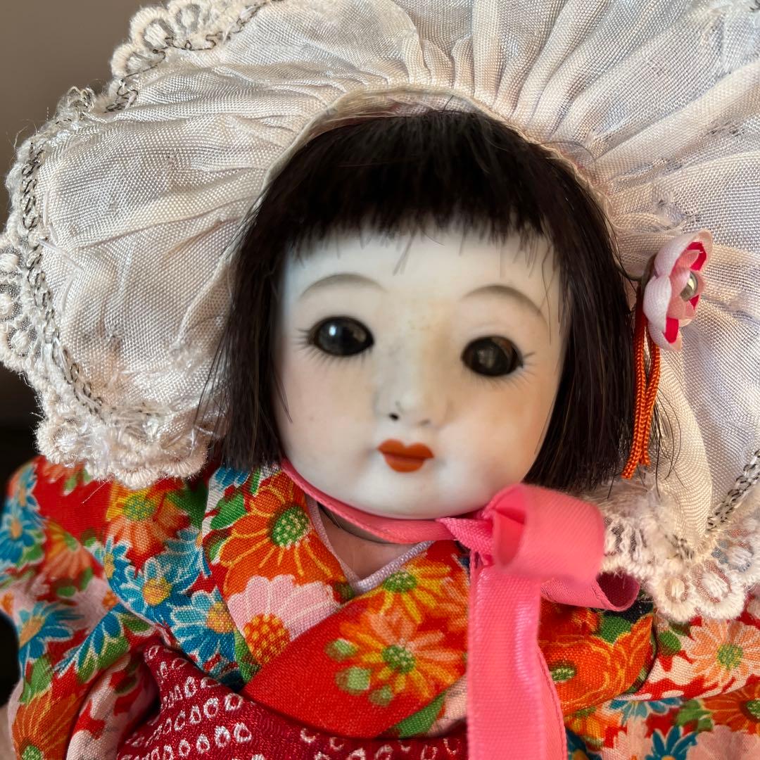 サクラビスク 赤い花柄衣装