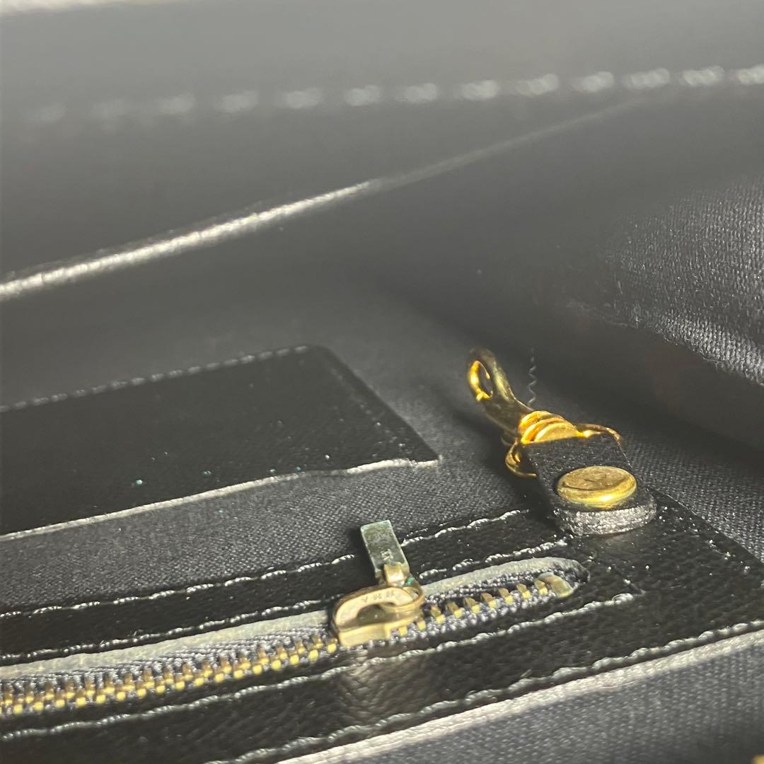 【極美品】VALENTINO GARAVANI ビジネスバッグ ブラック