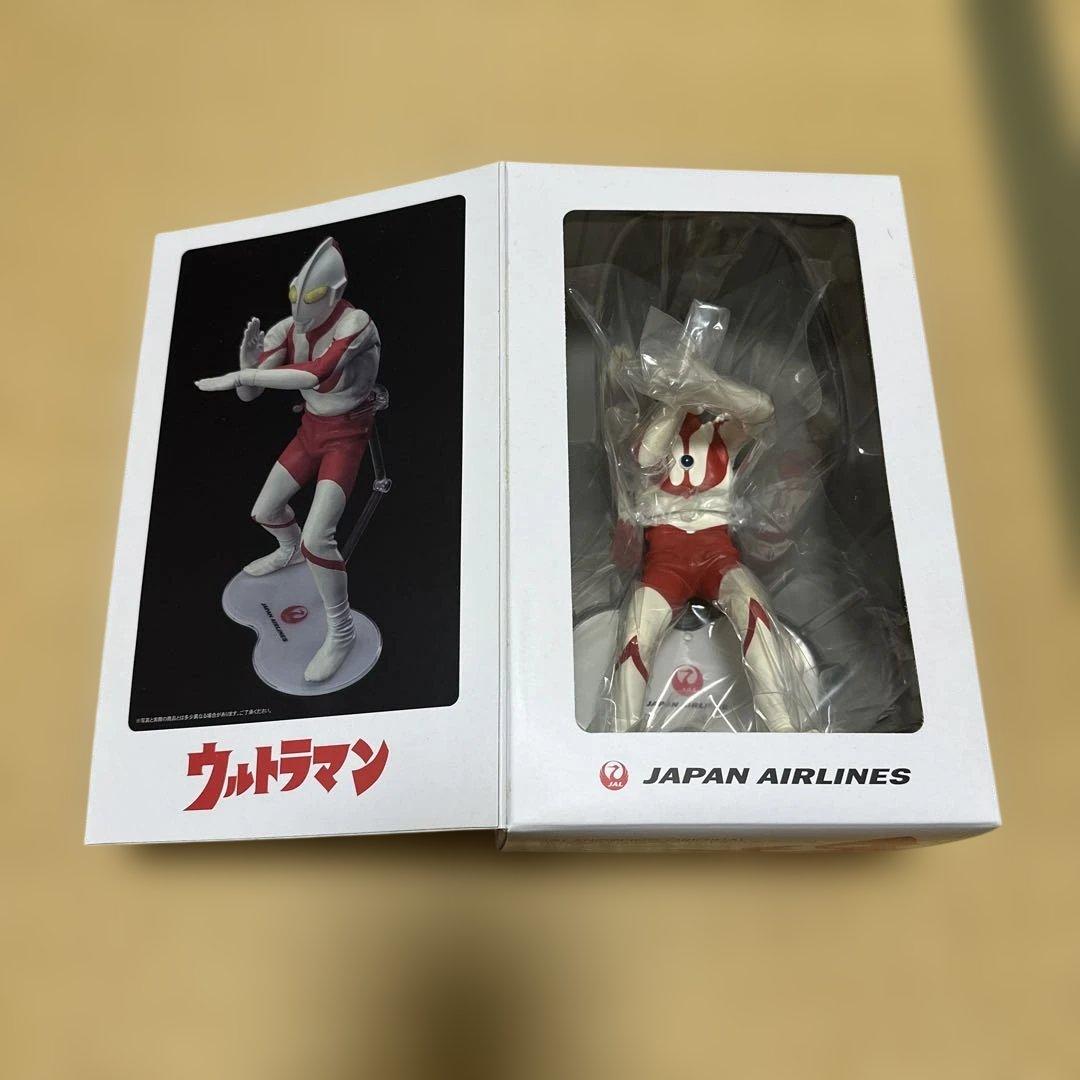ウルトラマンフィギュア (スペシウムビーム) JAL限定品　（箱の擦れ傷あり）