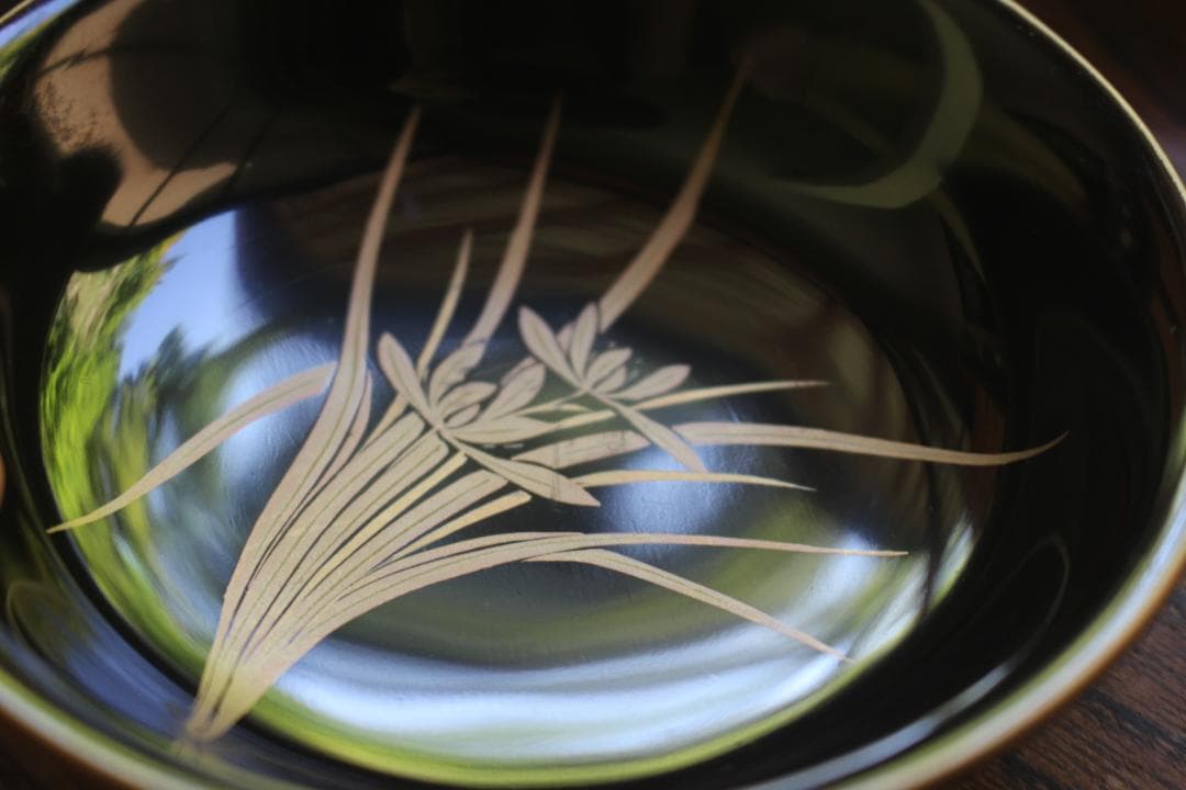 ばら売り可！時代金縁黒漆に優美な草花蒔絵の映える小皿6点（検輪島塗蒔絵皿菓子皿