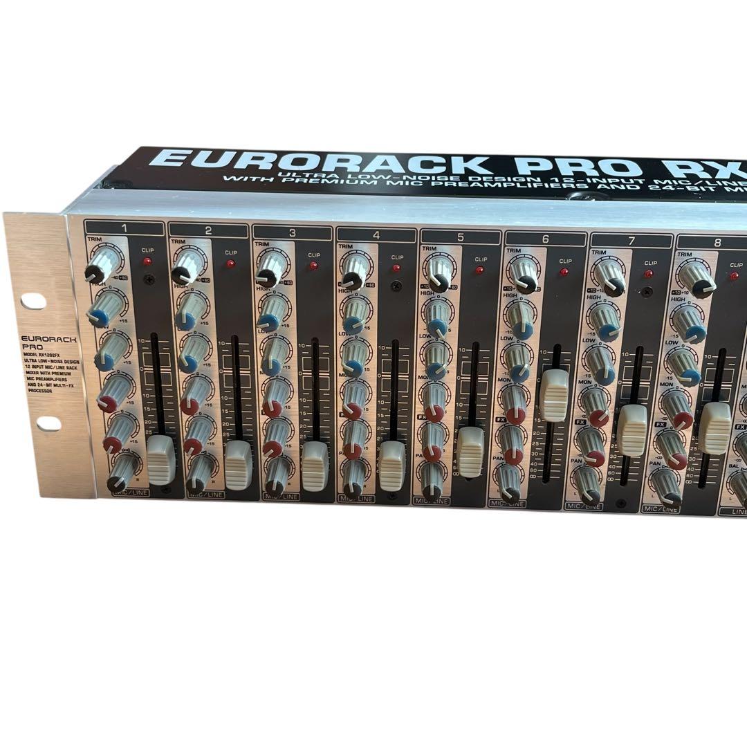ラインミキサー Behringer eurorack pro RX1202FX