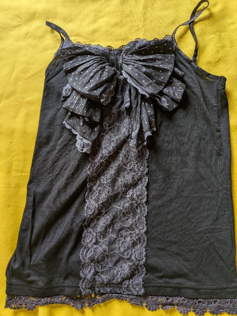 リボン付きタンクトップ（ベージュ・黒）6枚セット