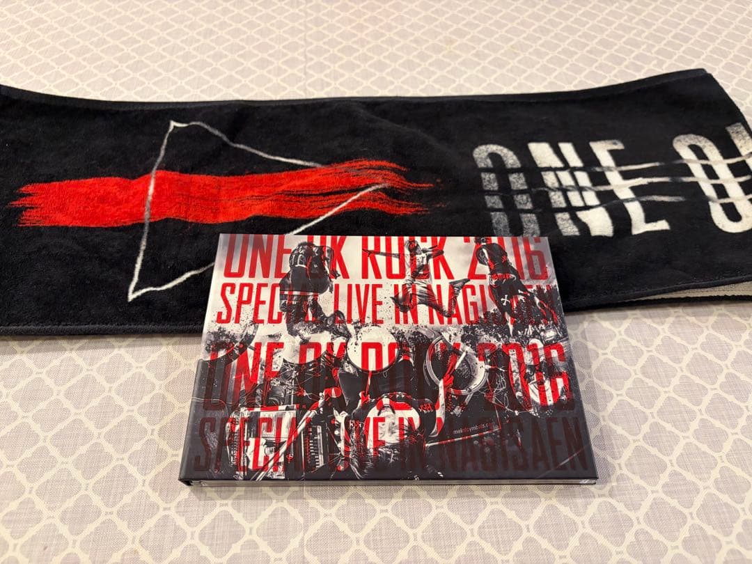 ONE OK ROCK ワンオクロック 渚園 ライブDVD マフラータオル - メルカリ