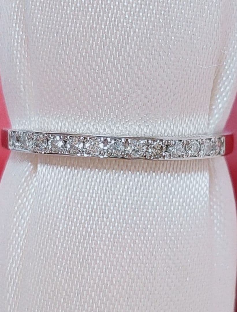 新入荷 未使用 pt950 ダイヤモンド0.10ct エタニティリング