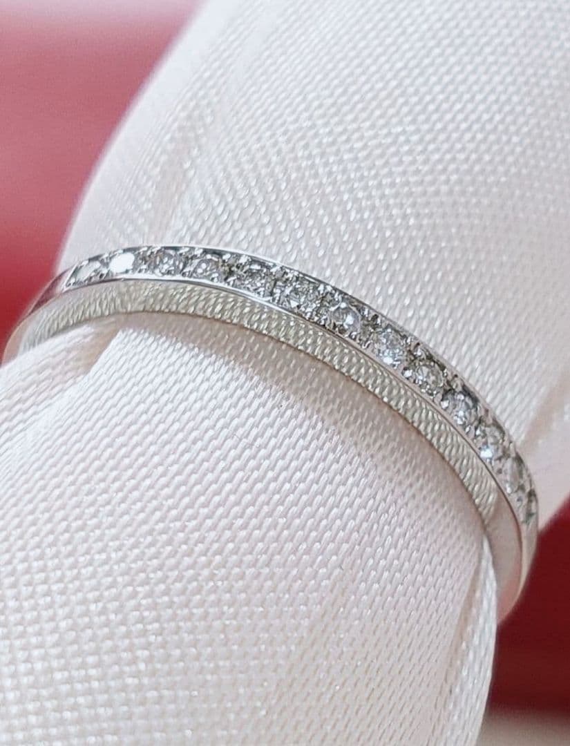 新入荷 未使用 pt950 ダイヤモンド0.10ct エタニティリング