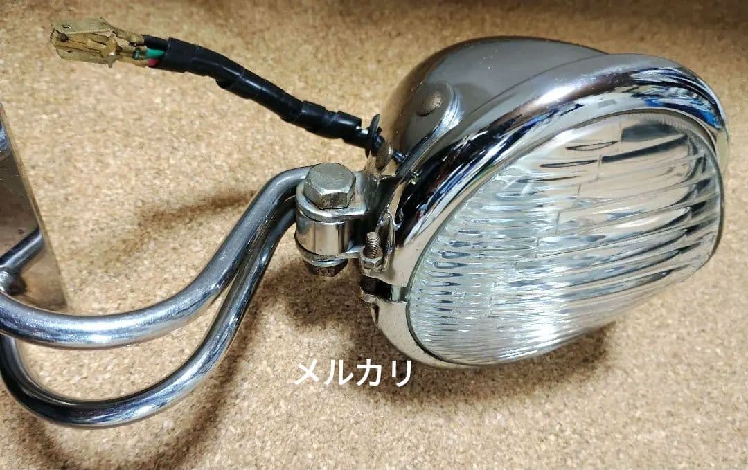 当時物、ビンテージ尖りガラスレンズヘッドライトになります☆激レア