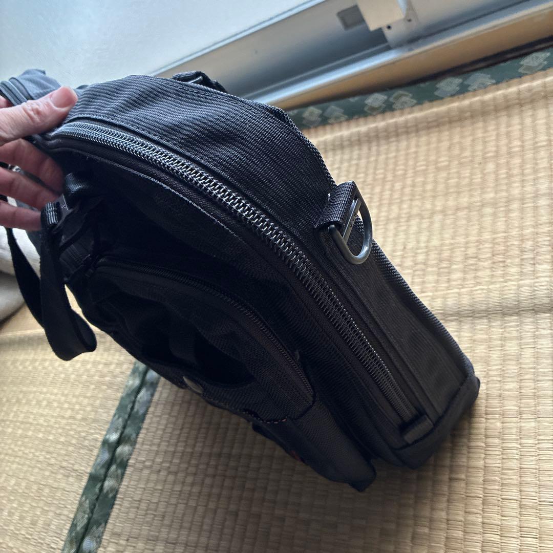 BRIEFING A4 LINER ブラック ブリーフィング 黒 ストラップ付