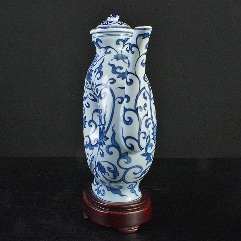 中国 大明成化年製 故宮博物院模造 青花 唐草文 龍持ち手 水注 VR7102B