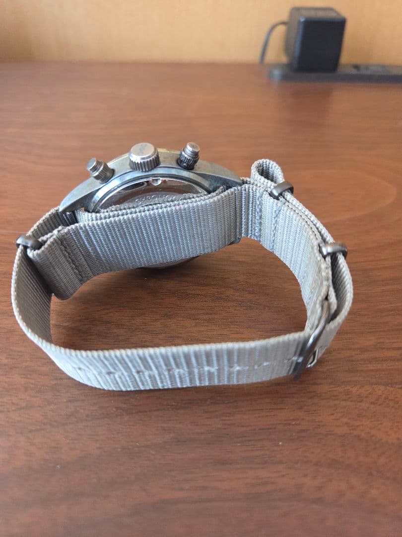 アウトオブオーダー エイジング加工 クロノグラフ ウォッチ イタリア製