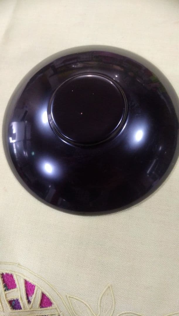 漆器 花形 黒と金の、茶托