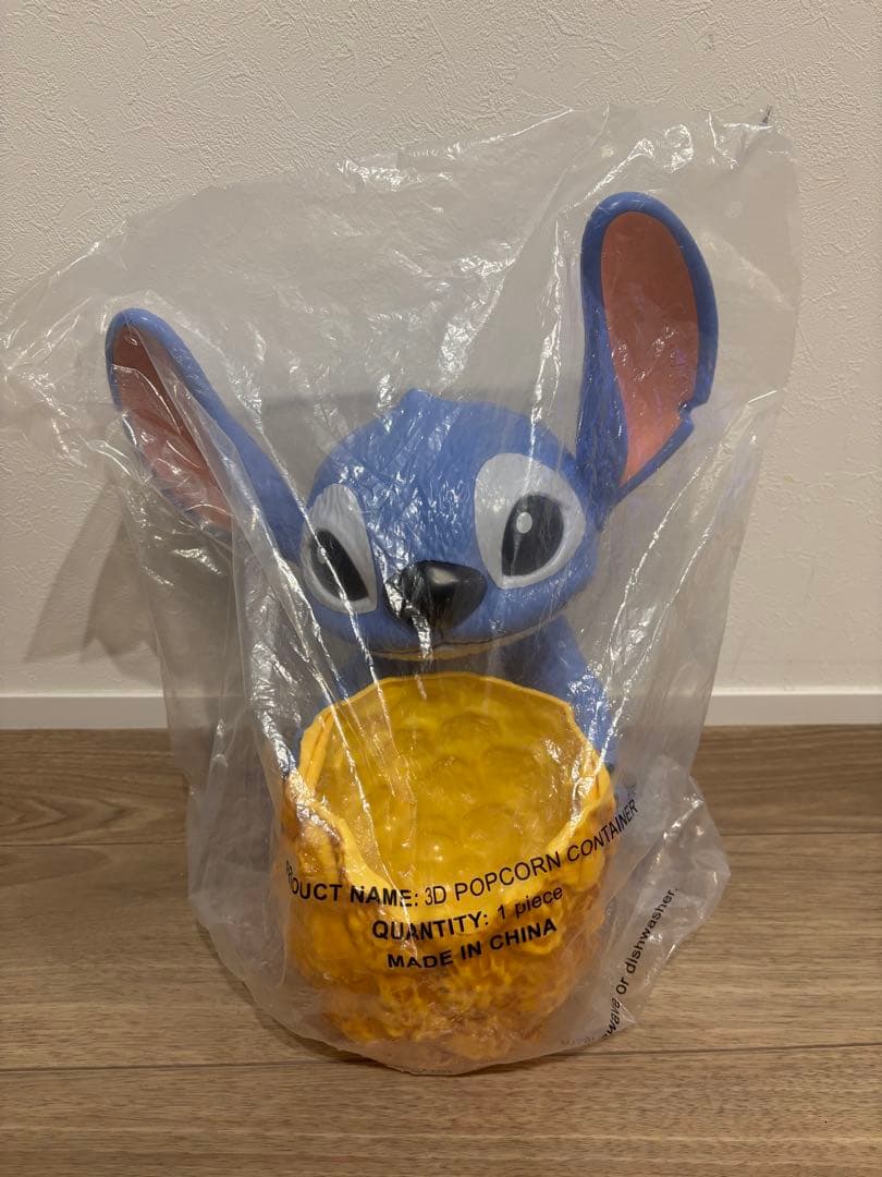 REBORN ジャンショ アクリルバッジ くつろぎVer XANXUS