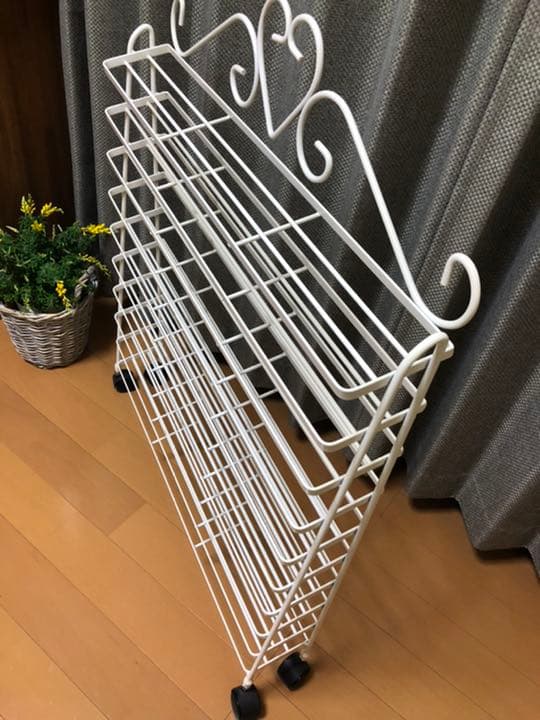 トールペイント☆アクリル絵の具収納ラック☆アイアン白