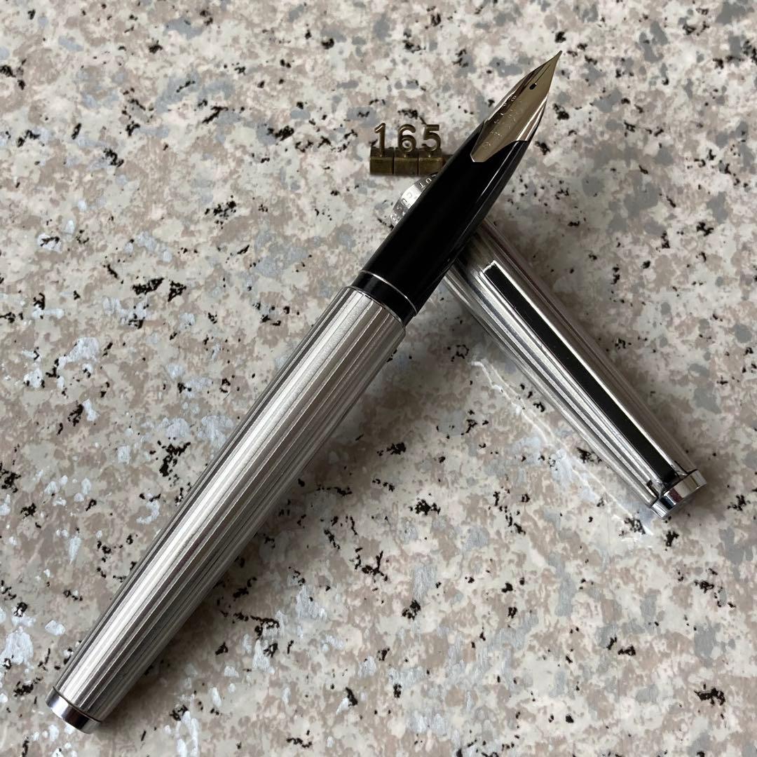 165 オーバーホール済み 万年筆 パイロット PILOT ユニコーン 18k