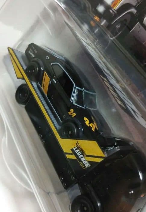 値下げNISSAN LAUREL 2000 SGX AEROLIFT 2台セット