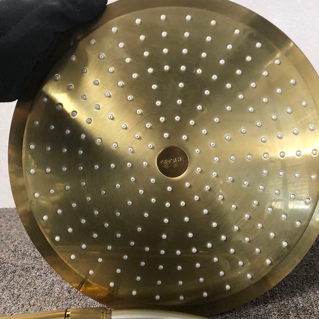 C73レア品✨ 形シャワーヘッド ドット模様 ゴールド