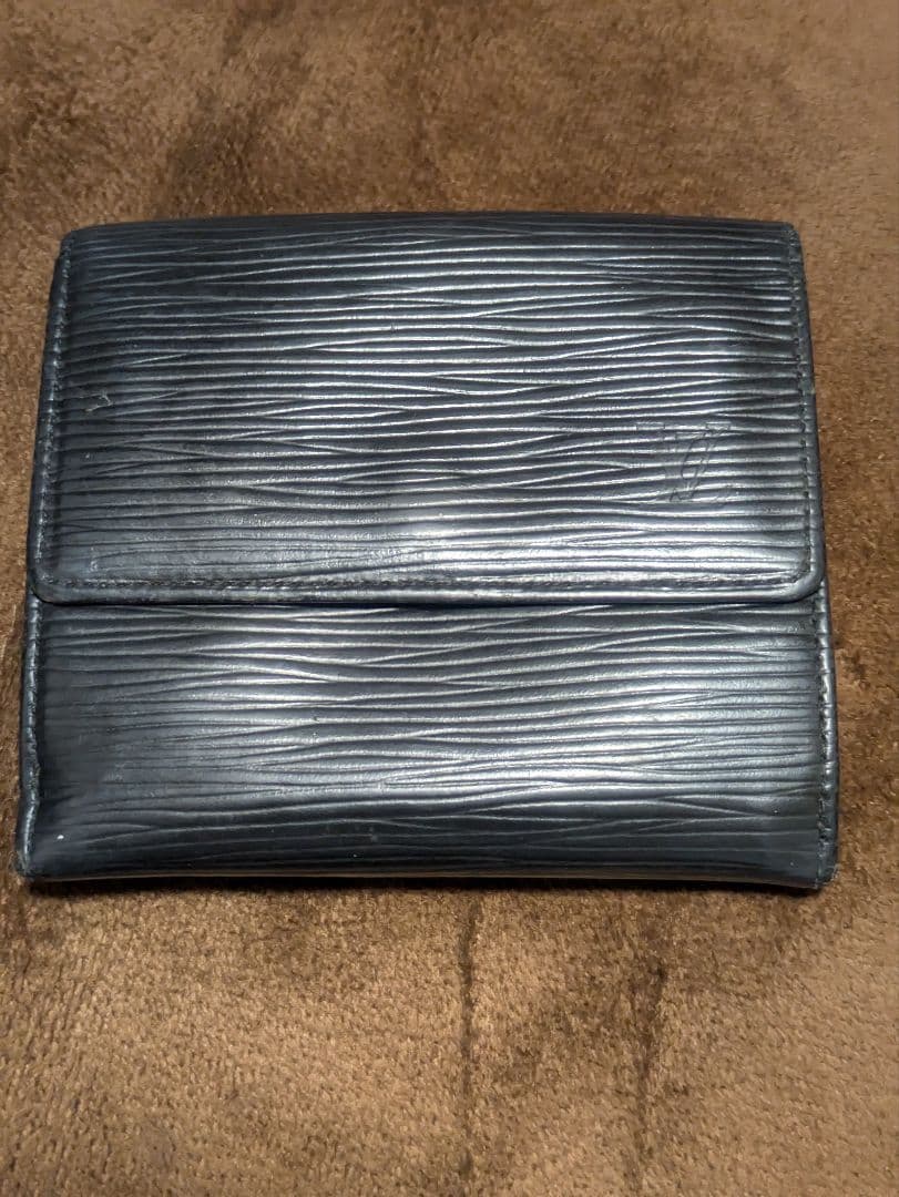 ルイヴィトン エピ Wホック コンパクト財布 ブラック 三つ折り財布