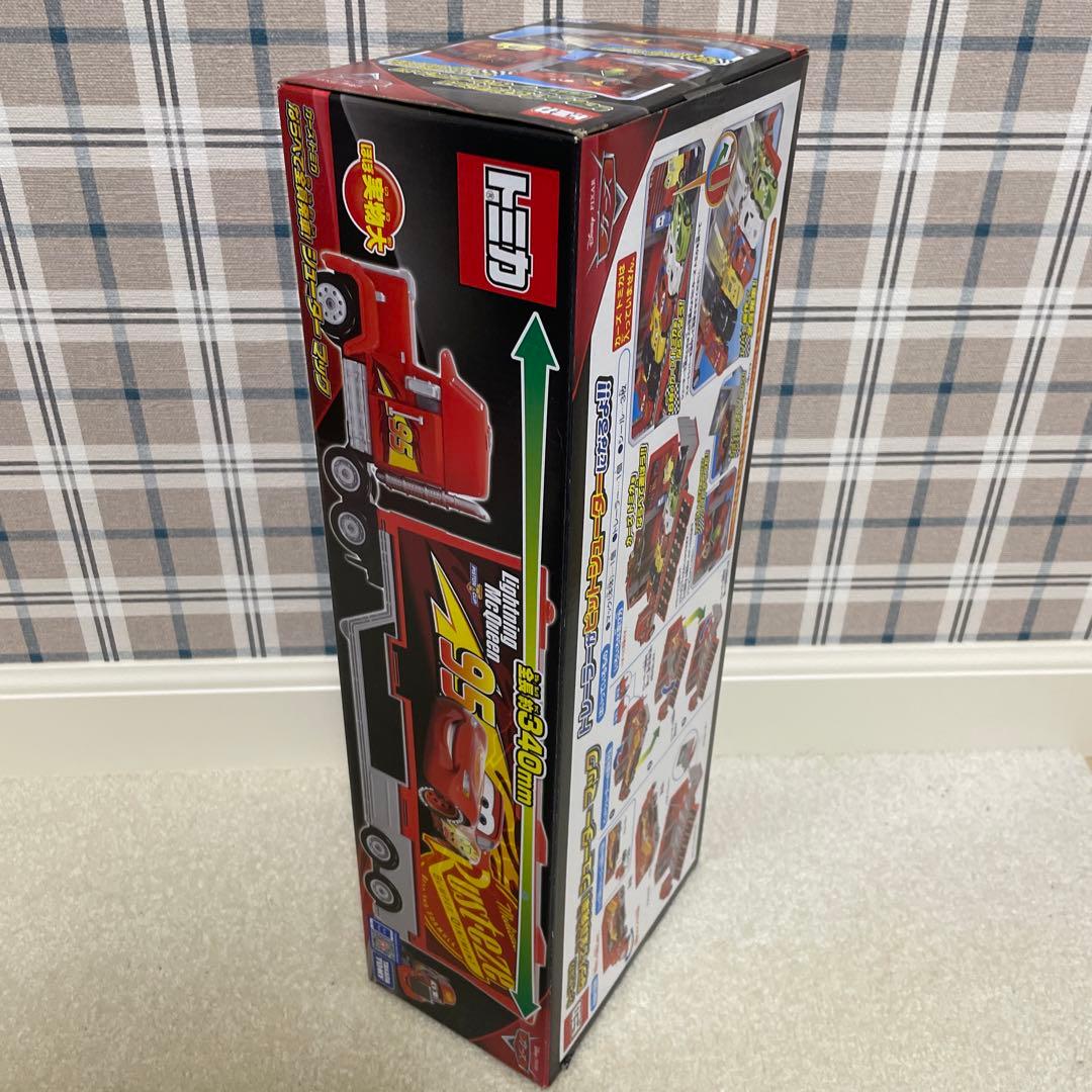 カーズ　トミカ　並べて全員発車！シューター　マック