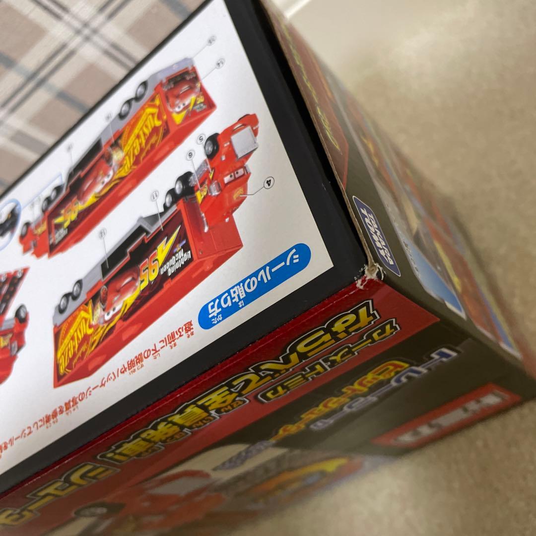 カーズ　トミカ　並べて全員発車！シューター　マック
