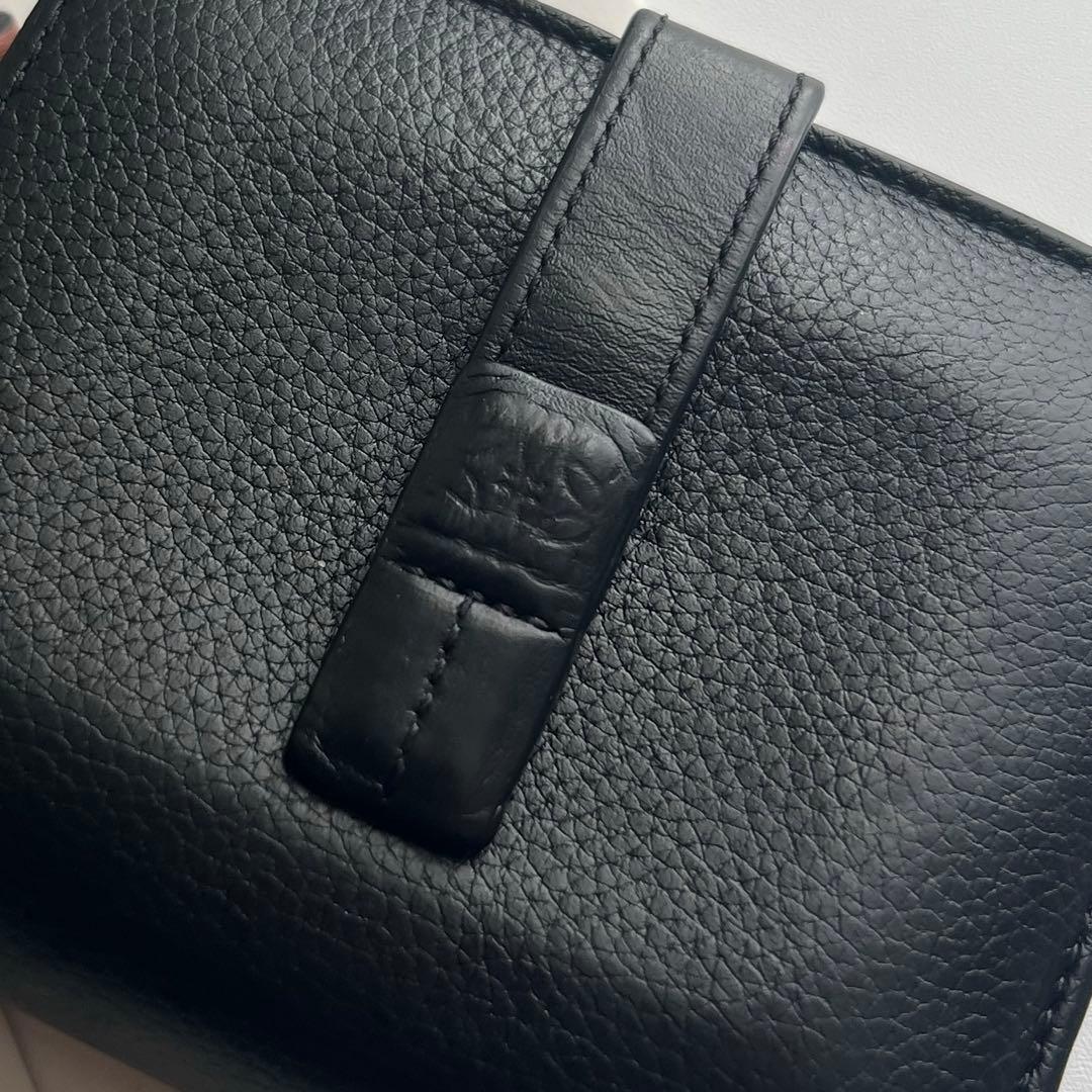 49 美品 LOEWE ロエベ 2つ折り財布