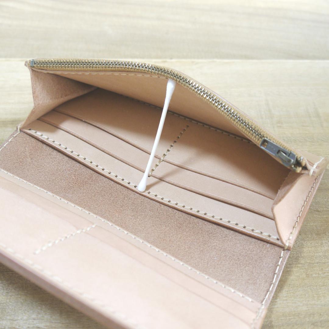 ヌメ革　栃木レザー　サドルレザー　赤タグ付き　ロングウォレット　二つ折り　生成り