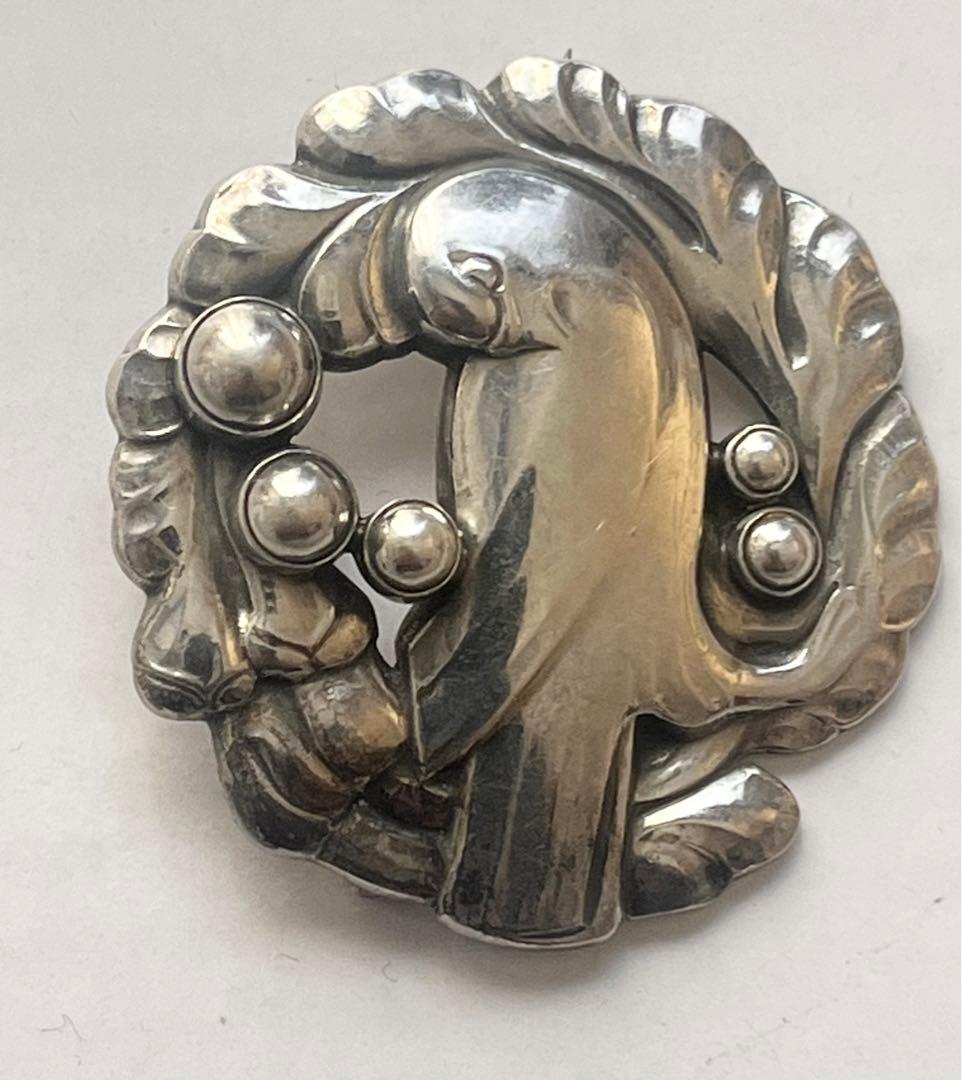 ジョージジェンセン 165 ブローチ 鳩 鳥 シルバーボール - メルカリ