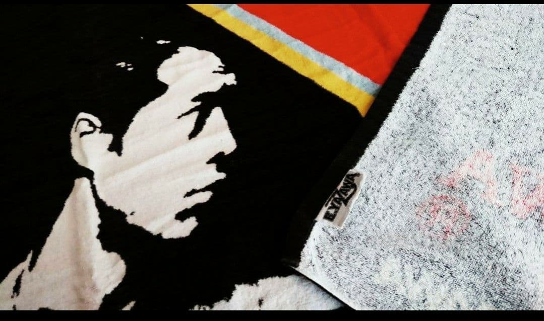 矢沢永吉さん EY顔 横顔シルエット スペシャルビーチタオル - メルカリ