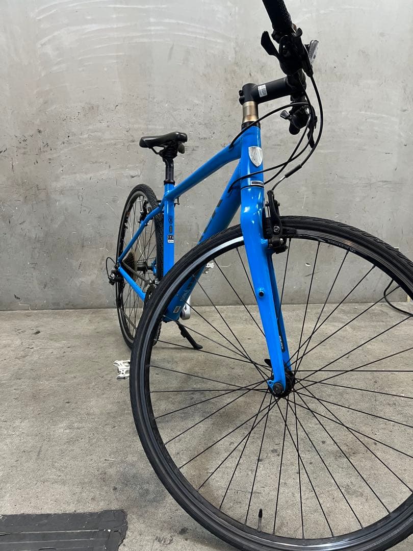 クロスバイク　トレック　FX 7.4 TREK アルミ