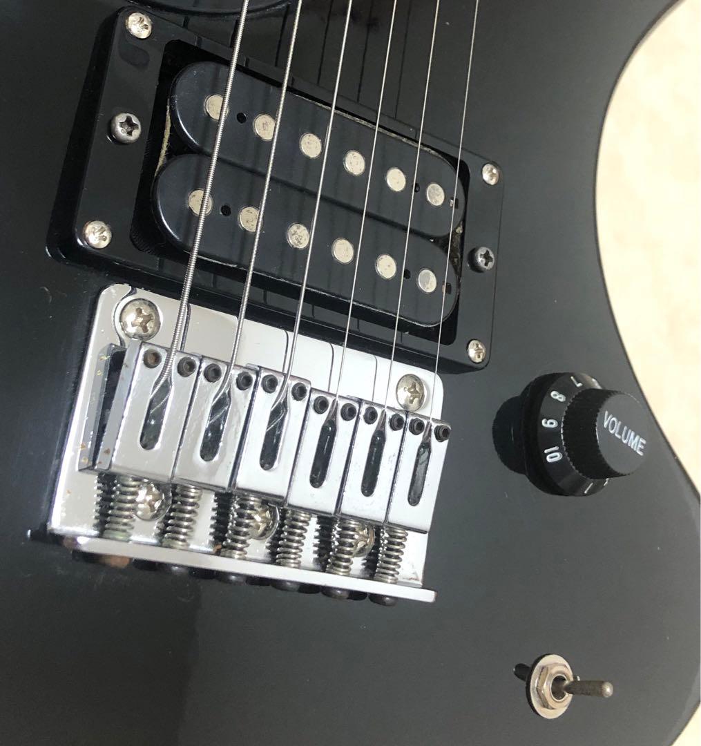 【美品】ZO-3 ブラック アンプ内蔵ミニギター 専用ケース付き！！