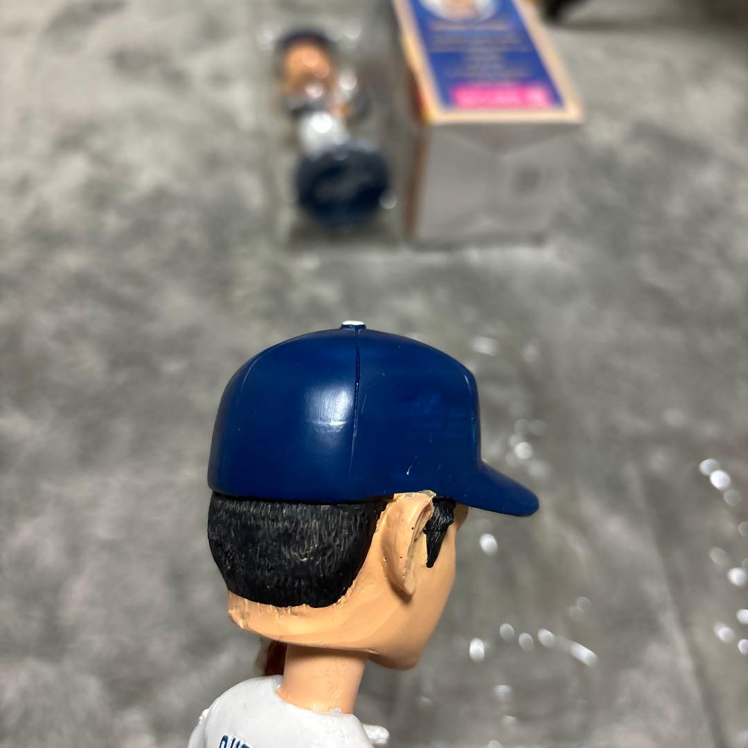 【値下げ】大谷翔平　フィギュア ドジャース　17 デコピン　バブルヘッド