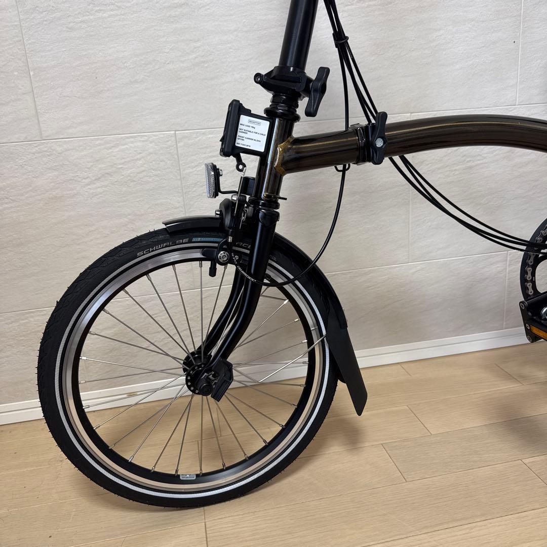 【BROMPTON】 《ブラックラッカー》2024年製 M6R折りたたみ自転車