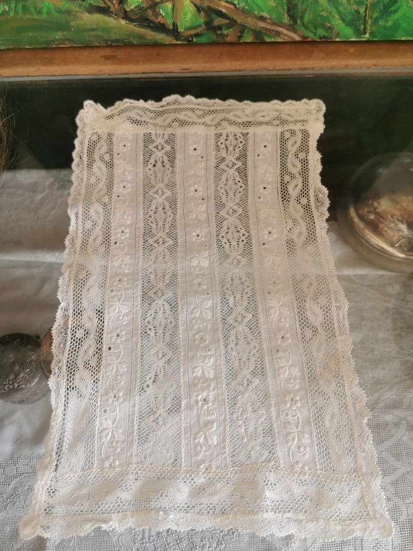 アンティークフランス ノルマンディーレース 縦繋ぎボビン＆ガロン