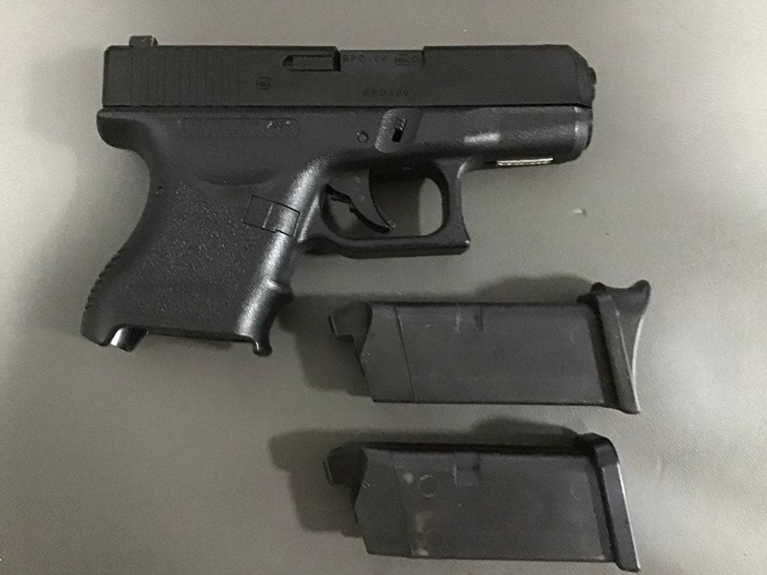 GLOCK 26 ガスガン ブラック マガジン2本付