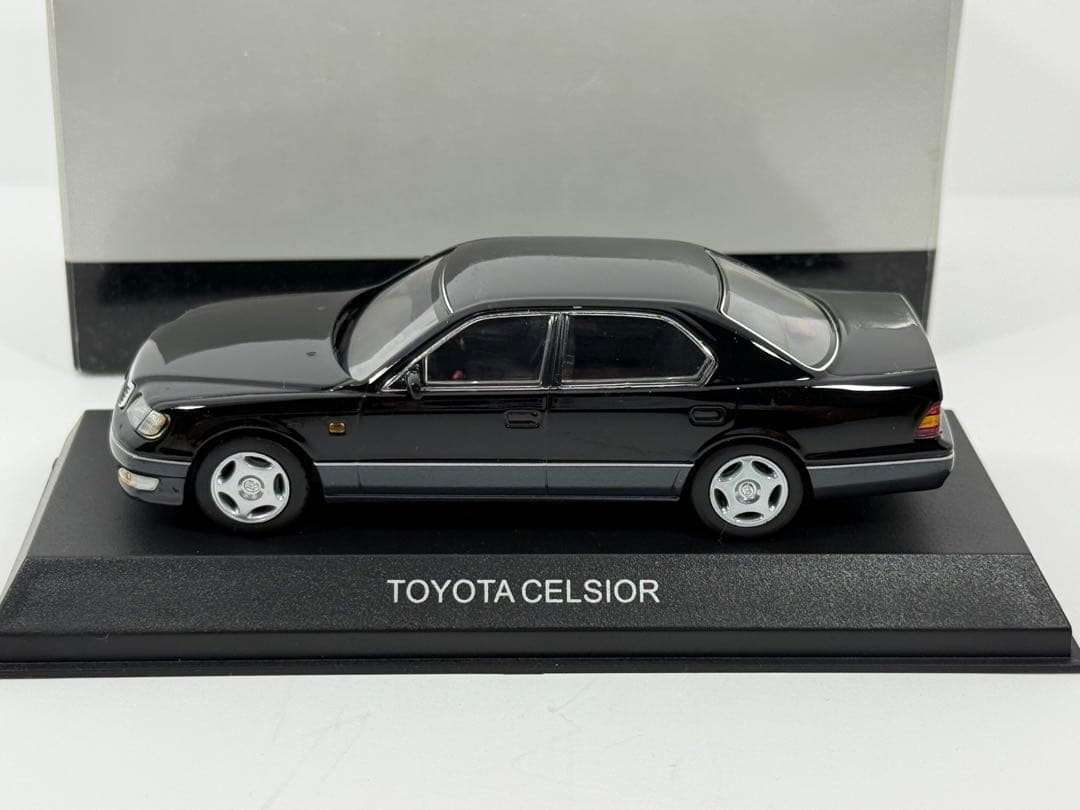 中古品 1/43 トヨタ UCF21 セルシオ ブラック