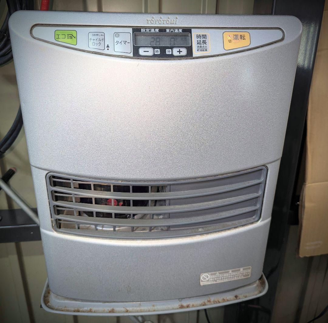 CORONAタワー型電気ヒーター シルバー