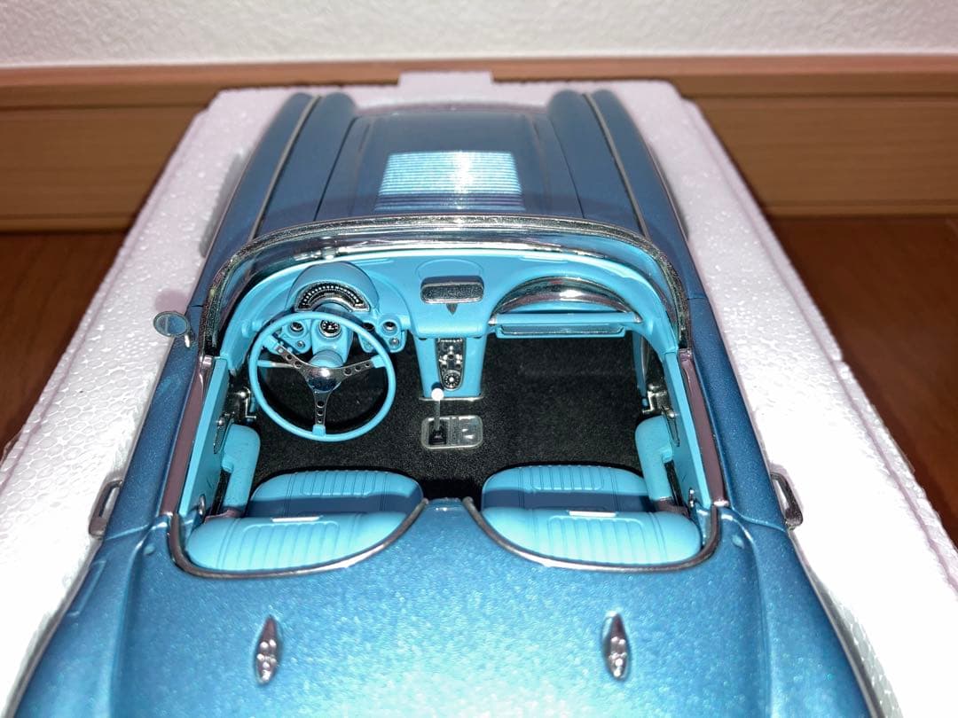AUTOart Corvette C1 1:18 オープンカー ブルーメタリック