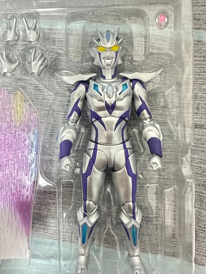 S.H.Figuarts ウルトラマンゼロ　ビヨンド