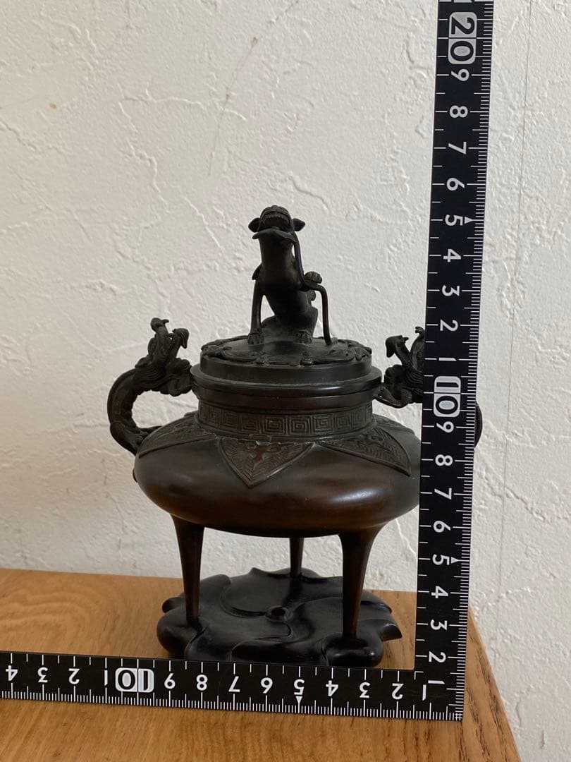 古玩 獅子蓋龍耳香炉 三脚香炉 銅器彫刻 香櫨 三つ足香炉 中国美術