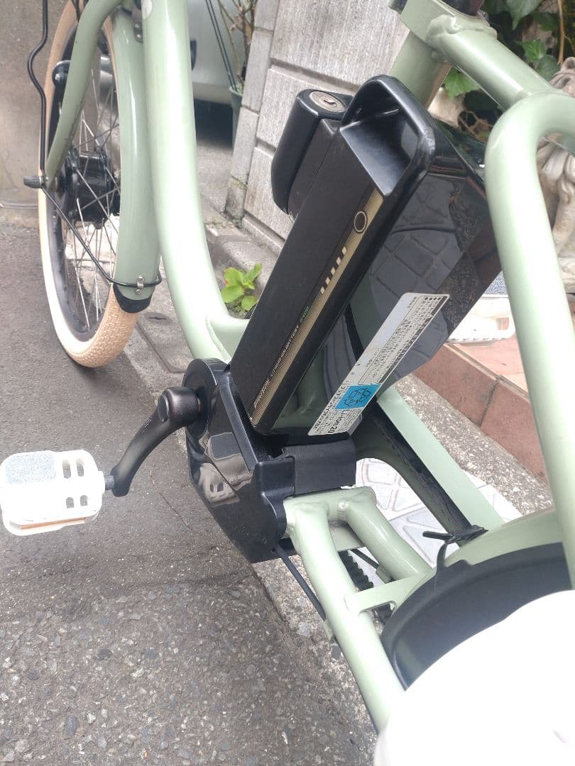 配送可★直接引渡可★カスタム【現行型ビッケモブ】電動アシスト自転車★３人乗子供乗