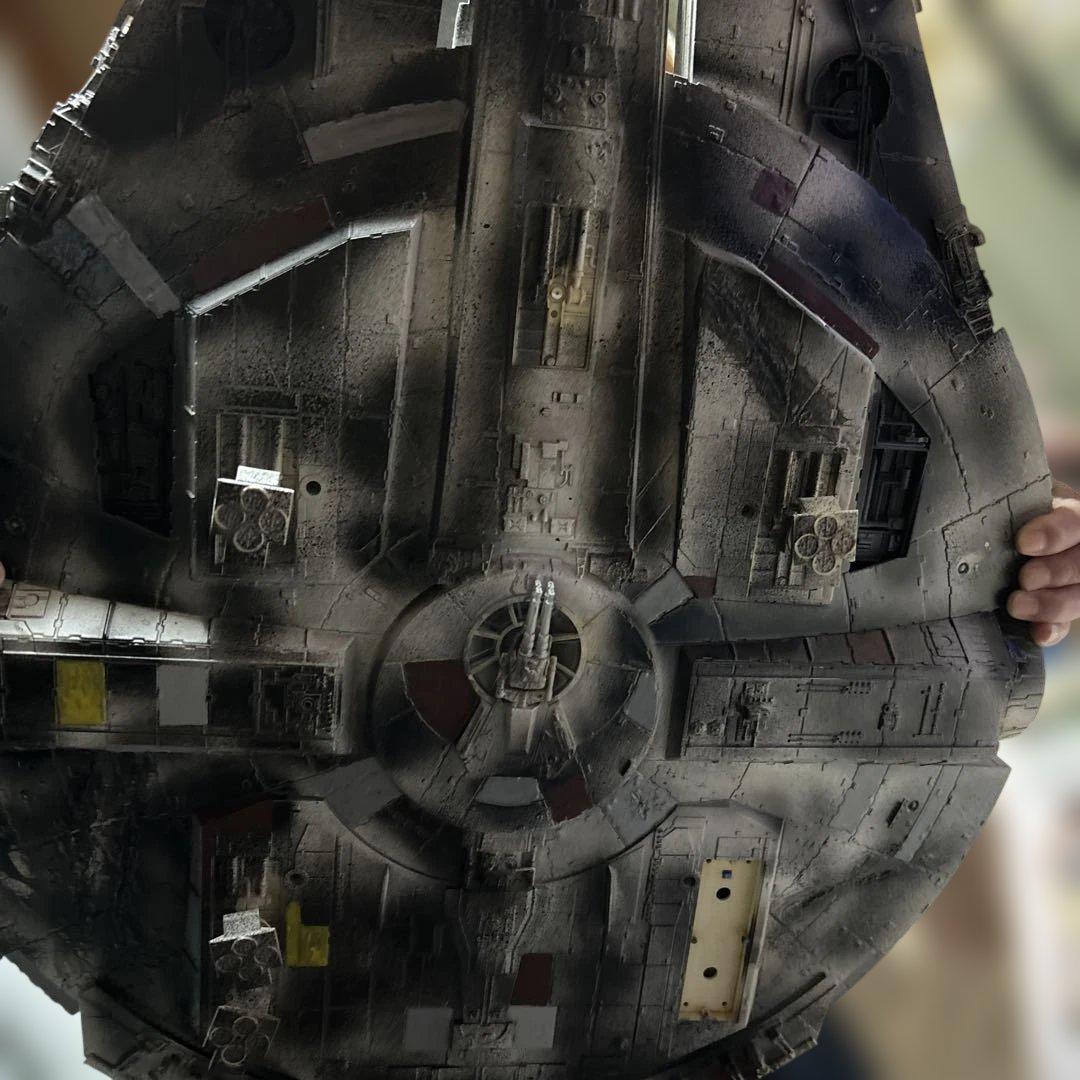 ミレニアム・ファルコン スケールモデル