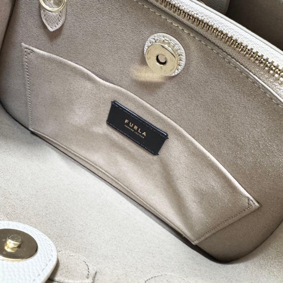 ✨保存袋付き✨フルラ 現行 ヴィットリア 2wayショルダーバッグ ベージュ