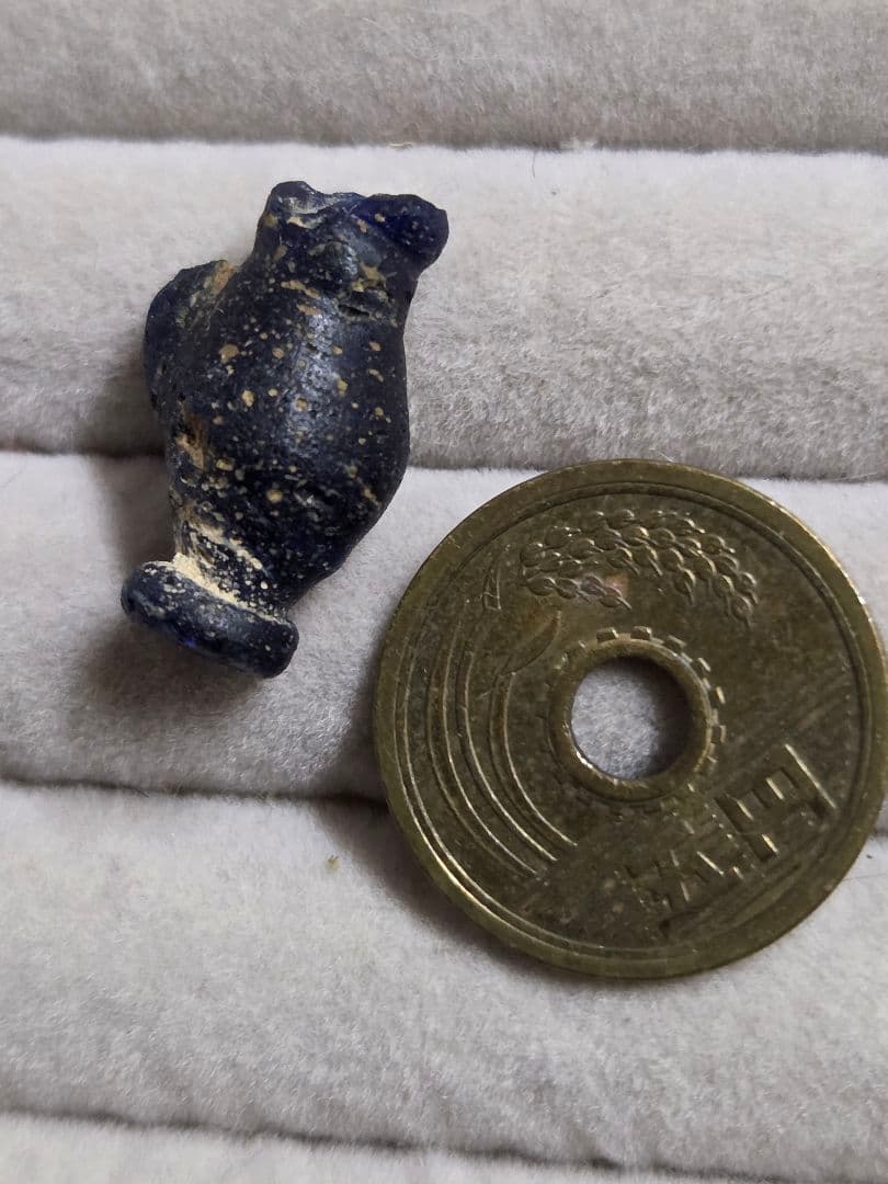 007 ビーズ トンボ玉 容器玉 小さなガラス壺 ！