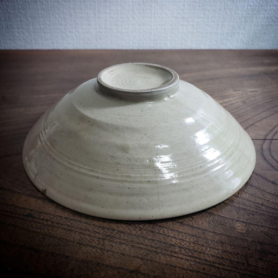 茶碗 平茶碗 盛皿 茶道具 茶器 抹茶碗 草花文様 ろくろ目