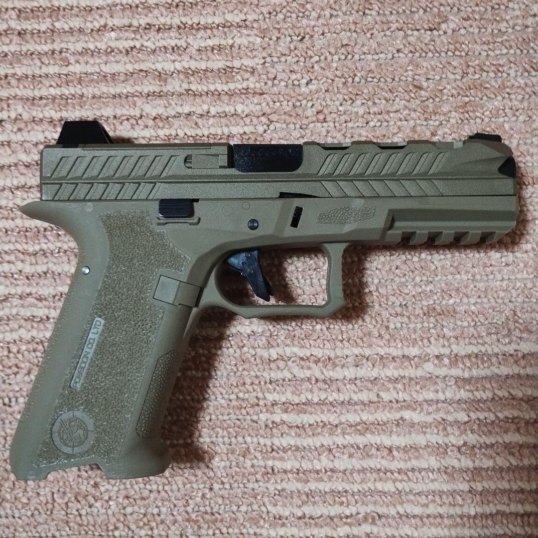 POSEIDON ORION2 ガスブローバックハンドガン タンカラー