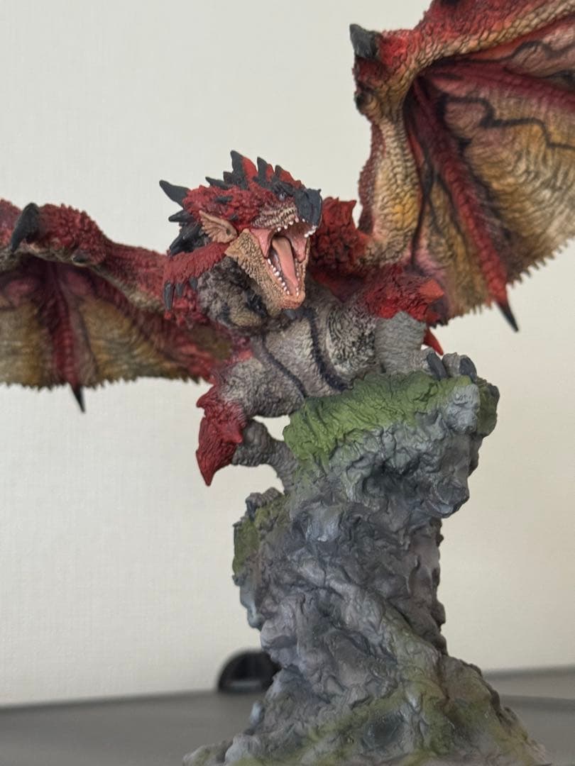 モンハン リオレウス クリエイターズモデル 初版 リペイント